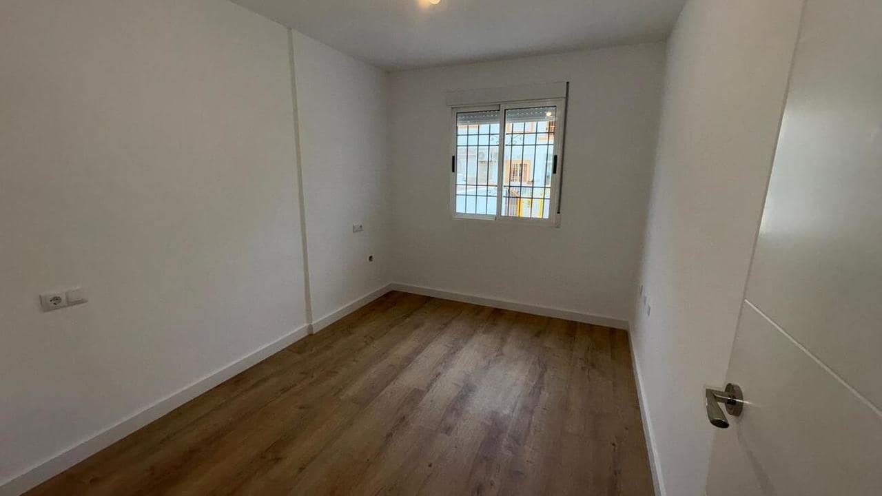 2 bedroom Bungalow for sale in Torrevieja with pool - € 175,000 (Ref: 9937614)