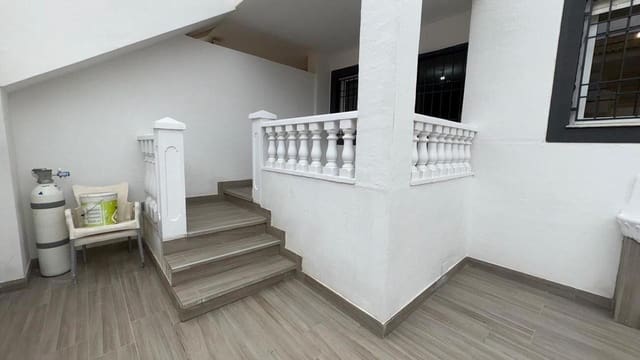 2 bedroom Bungalow for sale in El Molino, Torrevieja with pool - € 175,000 (Ref: 9937614)