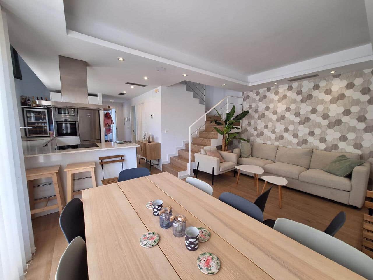 3 makuuhuone Huvila myytävänä paikassa Torrevieja mukana uima-altaan - 423 000 € (Ref: 9937615)