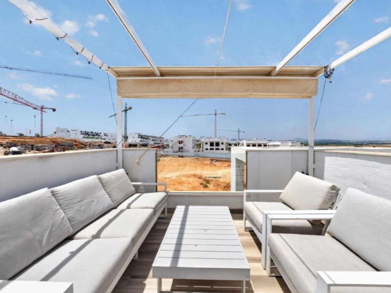 4 camera da letto Villa in vendita in Torrevieja - 515.000 € (Rif: 9937620)