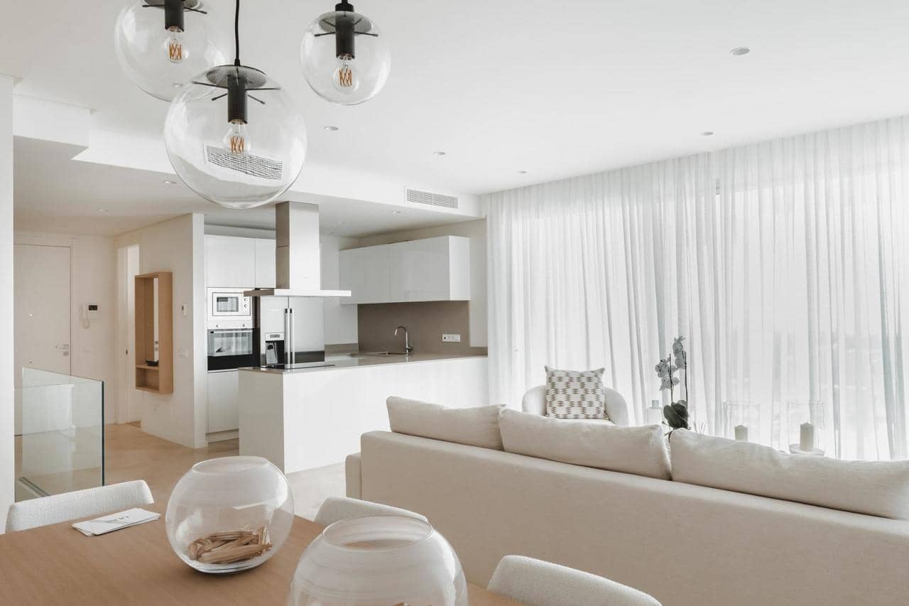 4 sypialnia Apartament na sprzedaż w Benahavis z basenem - 1 050 000 € (Ref: 9937629)