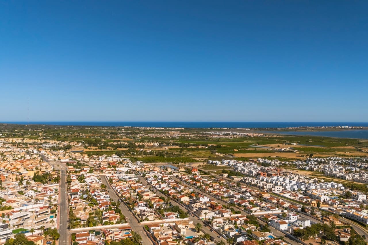 5 quarto Moradia para venda em Ciudad Quesada com piscina garagem - 590 000 € (Ref: 9941797)