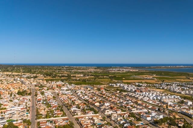 5 quarto Moradia para venda em Ciudad Quesada, Rojales com piscina garagem - 590 000 € (Ref: 9941797)