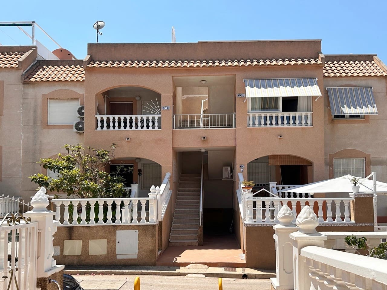 2 bedroom Bungalow for sale in Torrevieja - € 154,950 (Ref: 9941800)