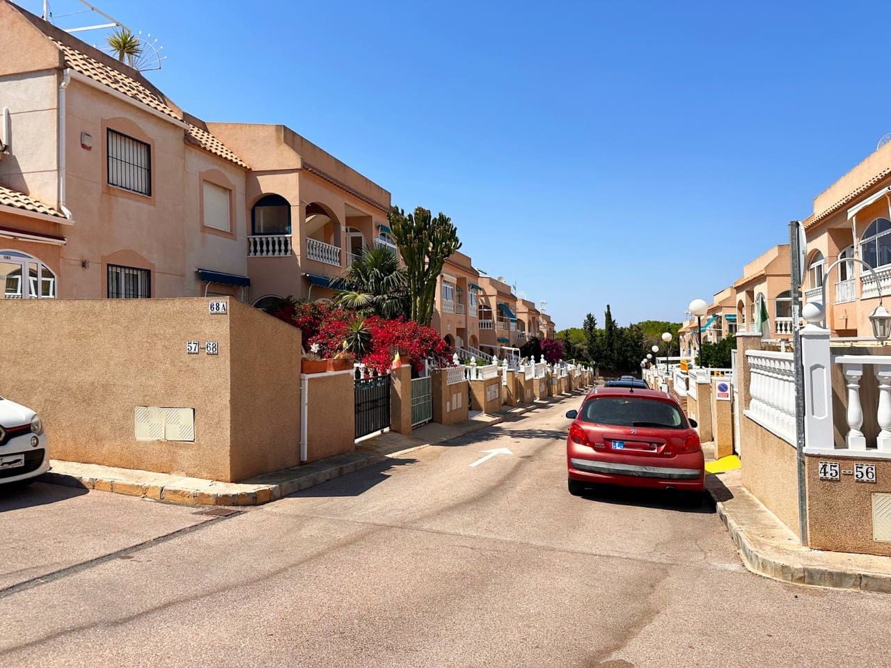 2 bedroom Bungalow for sale in Torrevieja - € 154,950 (Ref: 9941800)