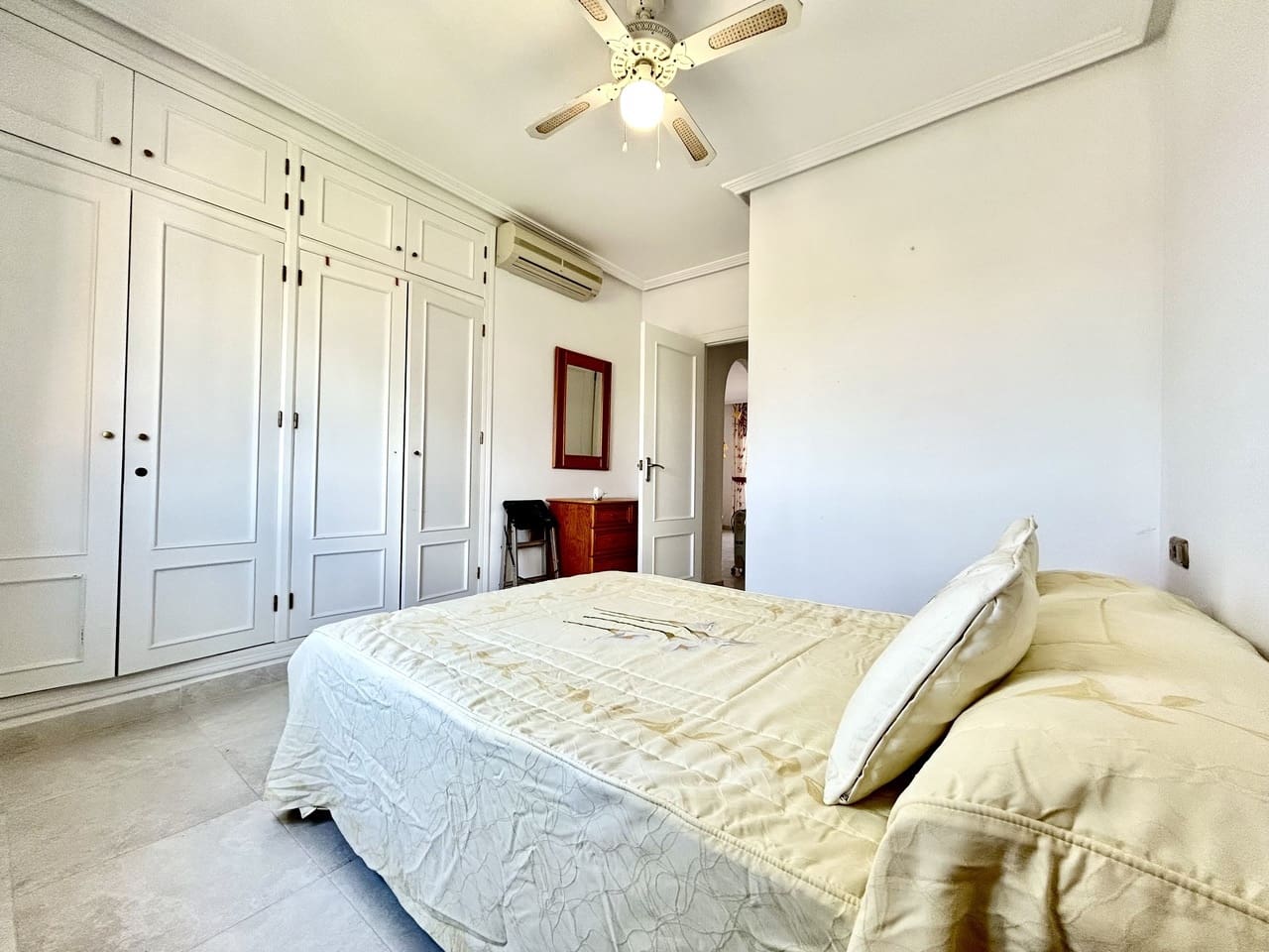 2 soverom Penthouse til salgs i La Zenia - € 164 900 (Ref: 9941812)