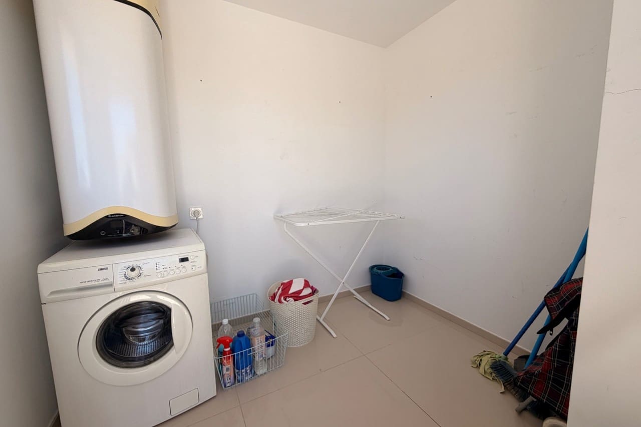 2 soverom Leilighet til salgs i Ciudad Quesada med svømmebasseng - € 225 000 (Ref: 9943398)