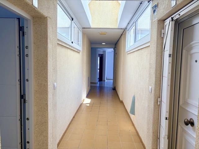 Ático de 2 habitaciones en Dehesa de Campoamor, Orihuela en venta - 239.000 € (Ref: 9943401)