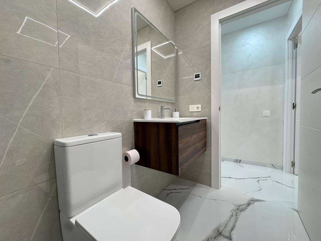 2 soverom Leilighet til salgs i Torrevieja - € 199 900 (Ref: 9943911)
