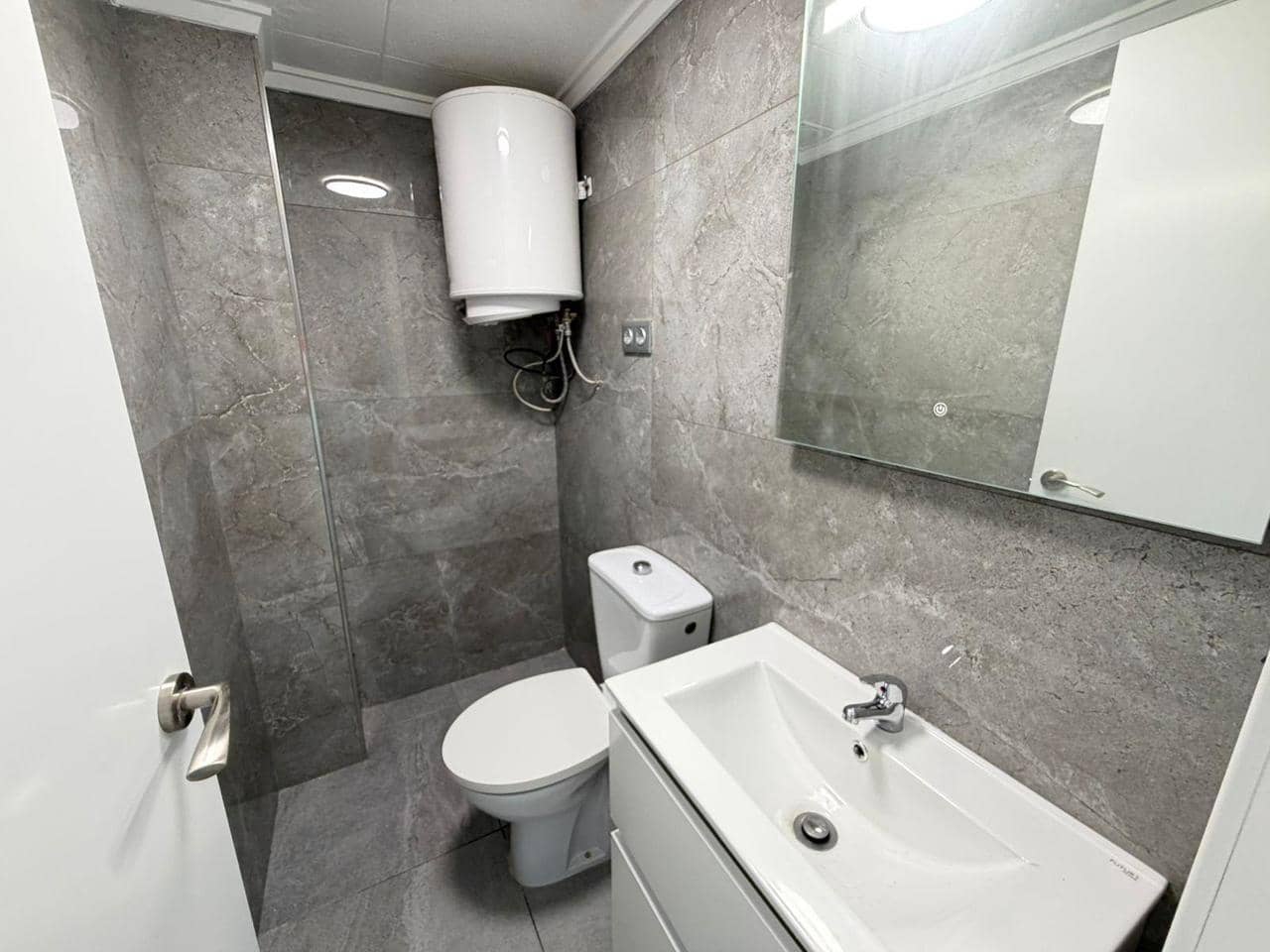 2 soverom Hus til salgs i Torrevieja med svømmebasseng - € 234 900 (Ref: 9943917)