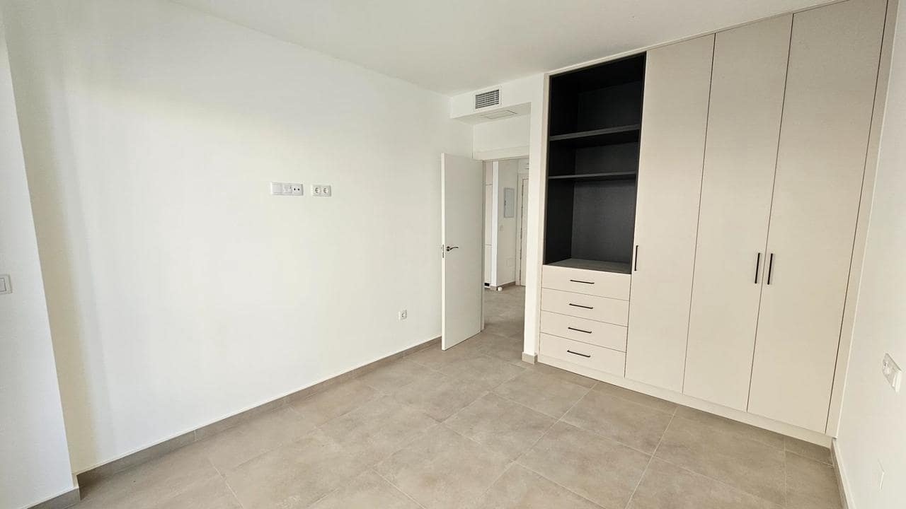 1 chambre Appartement à vendre à Torrevieja - 255 000 € (Ref: 9945315)