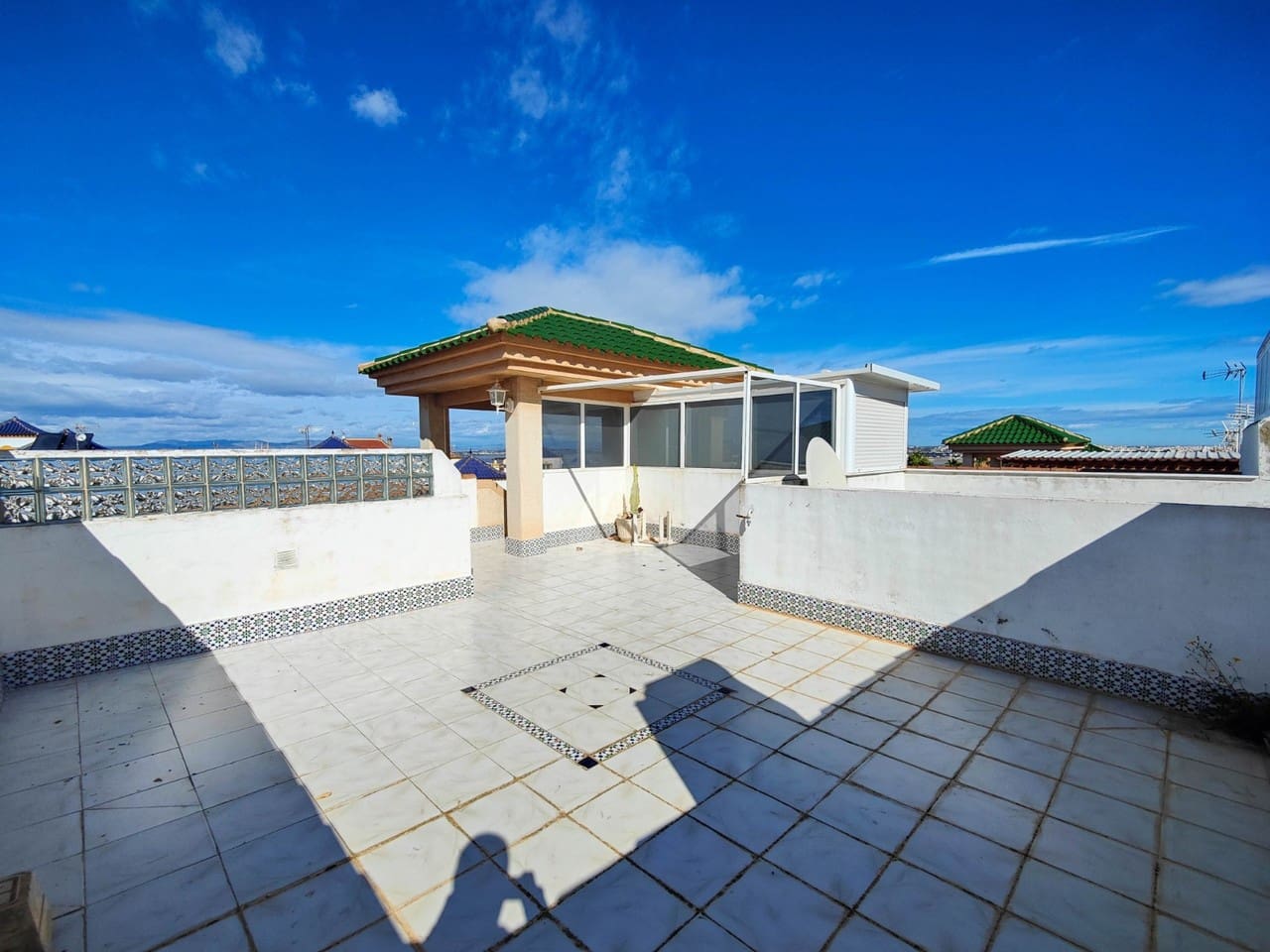 1 sypialnia Penthouse na sprzedaż w Torrevieja - 131 000 € (Ref: 9947369)