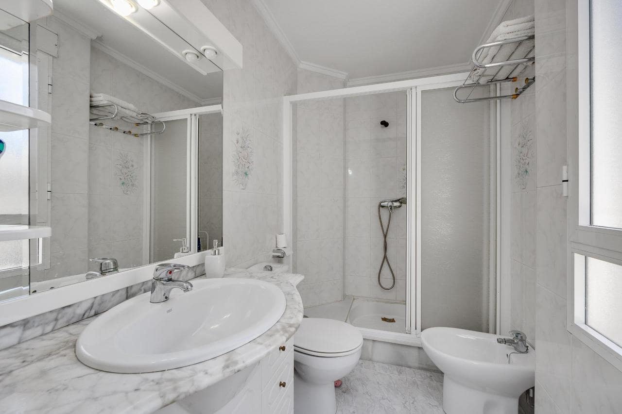 3 chambre Appartement à vendre à Torrevieja - 205 000 € (Ref: 9949302)
