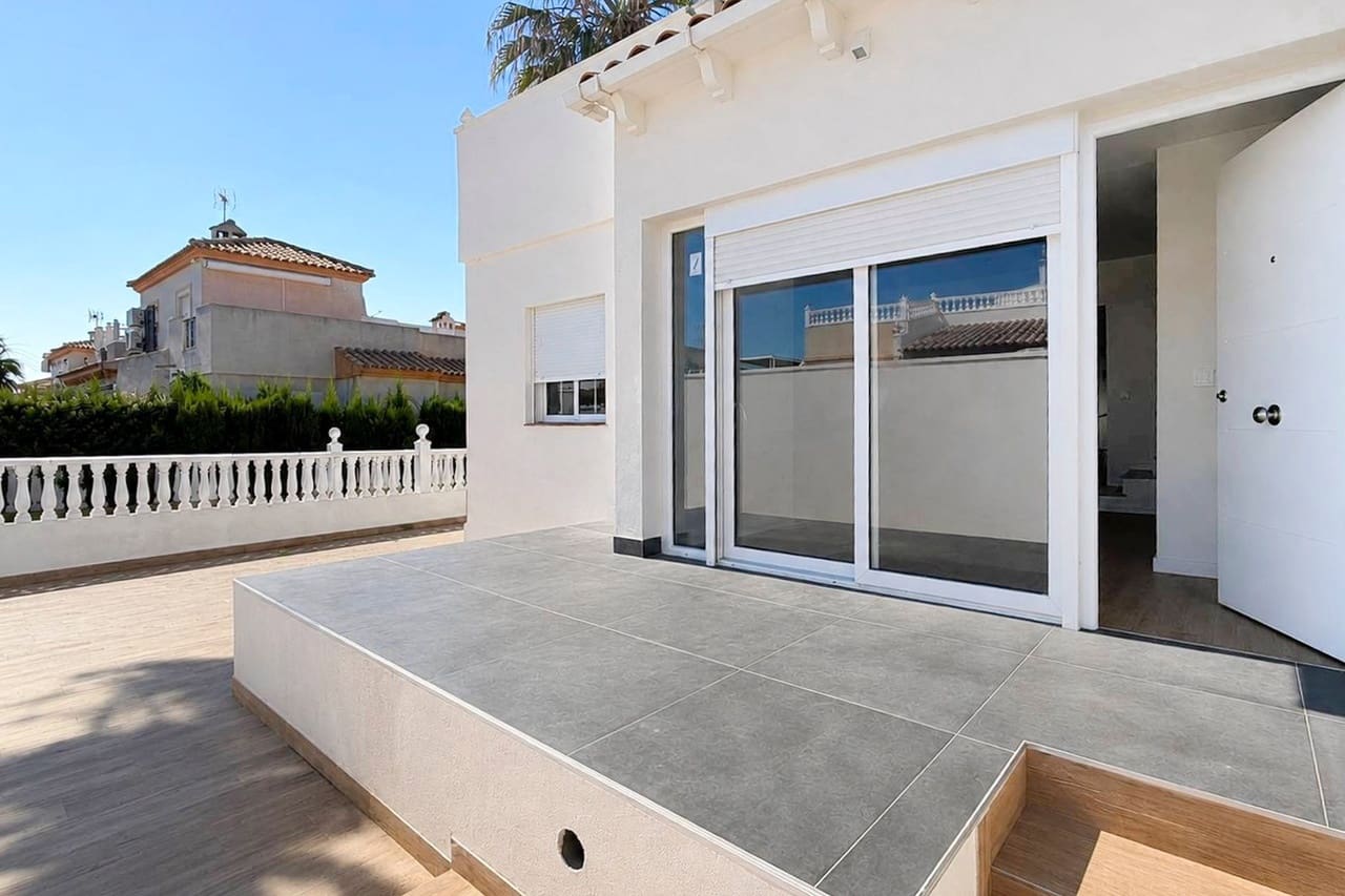 3 sovrum Hus till salu i Orihuela Costa med pool - 239 000 € (Ref: 9952019)