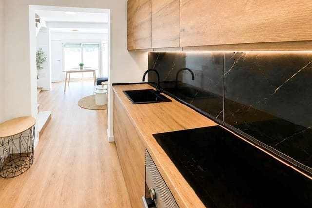 3 soveværelse Byhus til salg i Dehesa de Campoamor, Orihuela med swimmingpool garage - € 239.000 (Ref: 9952019)