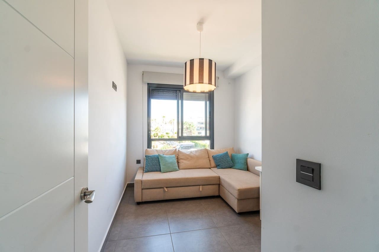 3 soveværelse Penthouse til salg i Villamartin - € 349.900 (Ref: 9952024)