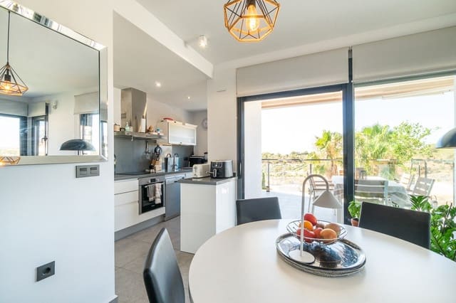 3 soveværelse Penthouse til salg i Villamartin, Orihuela - € 349.900 (Ref: 9952024)