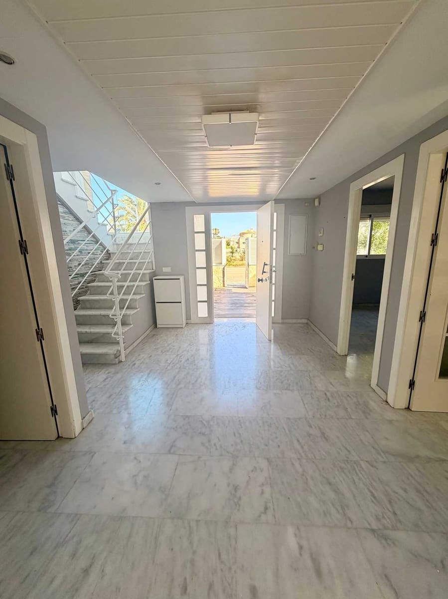 5 sovrum Villa till salu i La Manga del Mar Menor - 685 000 € (Ref: 9953811)
