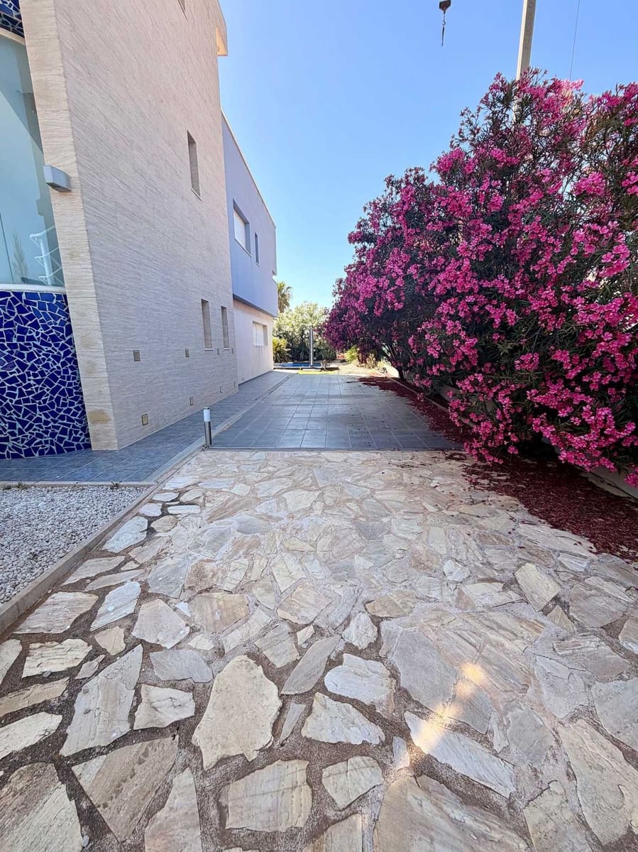 5 sovrum Villa till salu i La Manga del Mar Menor - 685 000 € (Ref: 9953811)