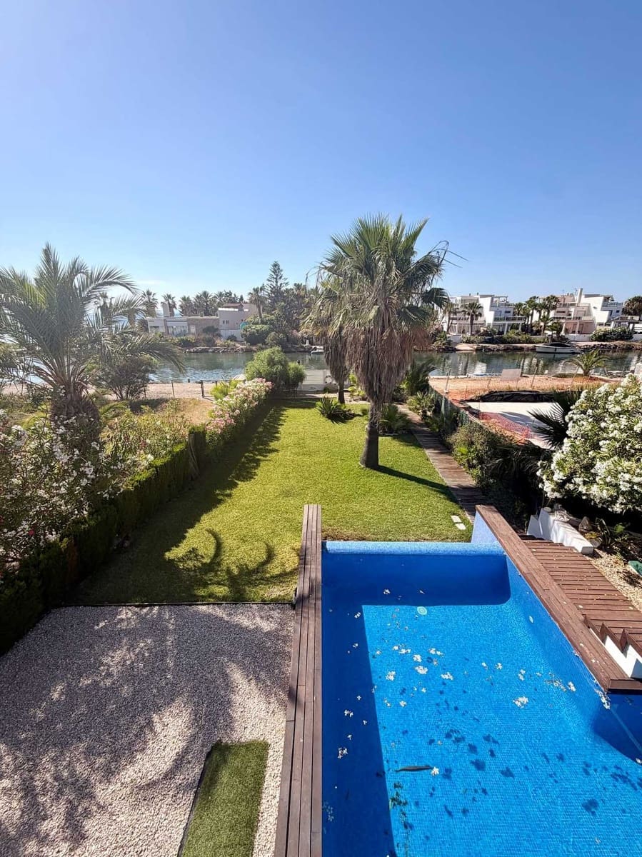 5 sovrum Villa till salu i La Manga del Mar Menor - 685 000 € (Ref: 9953811)