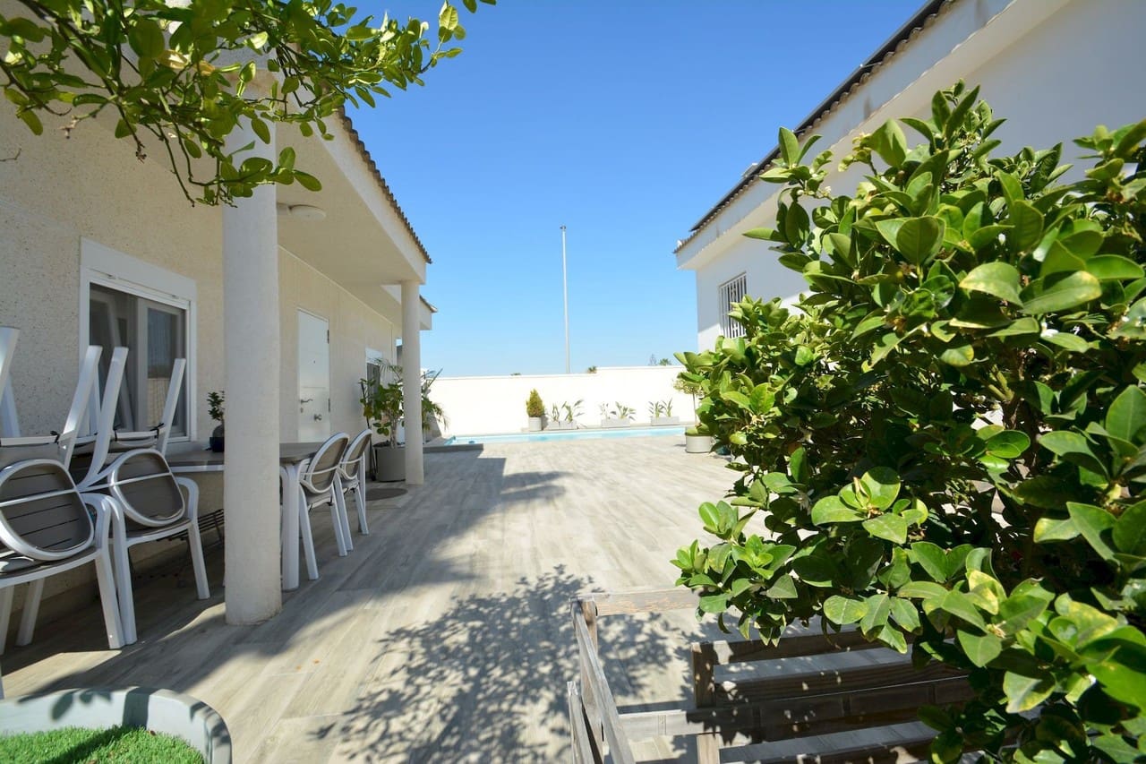 4 chambre Villa/Maison à vendre à Ciudad Quesada - 470 000 € (Ref: 9953828)
