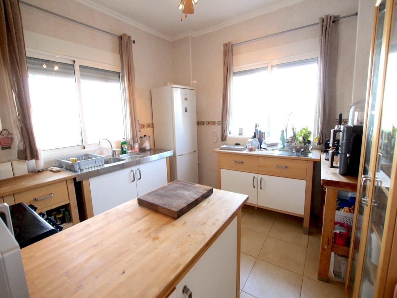 Chalet de 5 habitaciones en Ciudad Quesada en venta con piscina - 525.000 € (Ref: 9954810)