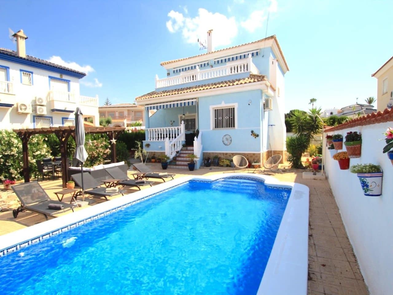 Chalet de 5 habitaciones en Ciudad Quesada en venta con piscina - 525.000 € (Ref: 9954810)