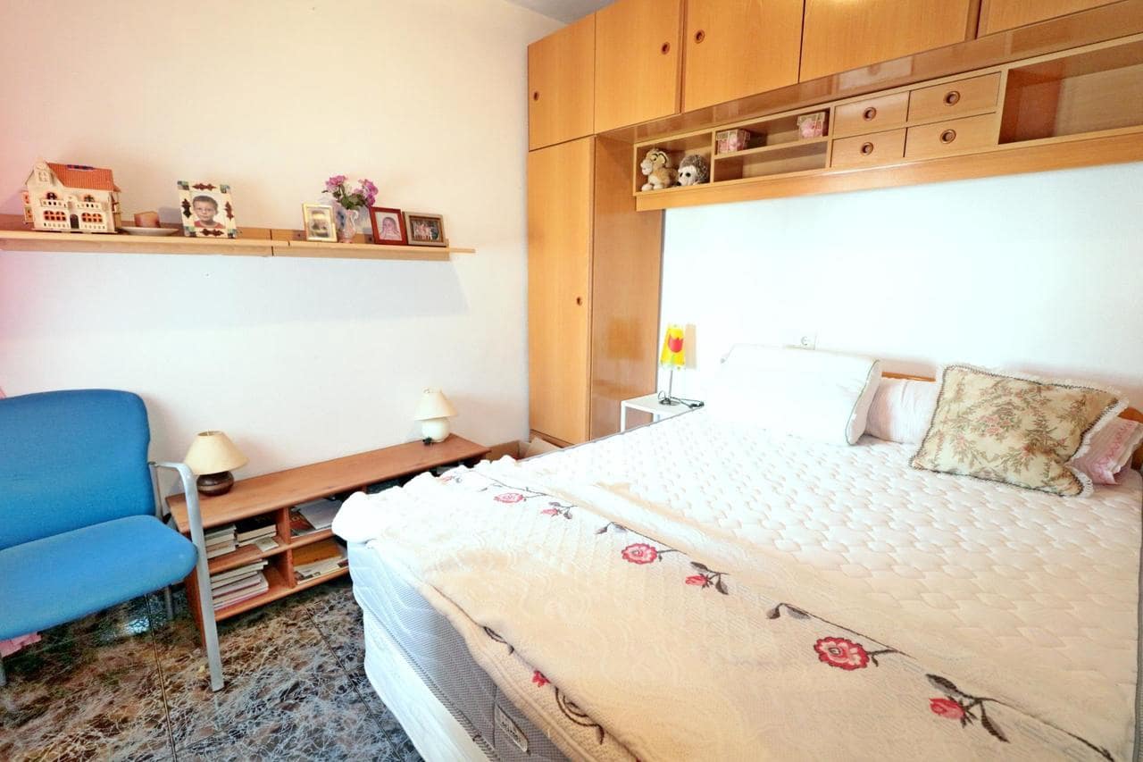 4 soverom Hus til salgs i Torrevieja med svømmebasseng - € 189 000 (Ref: 9954814)