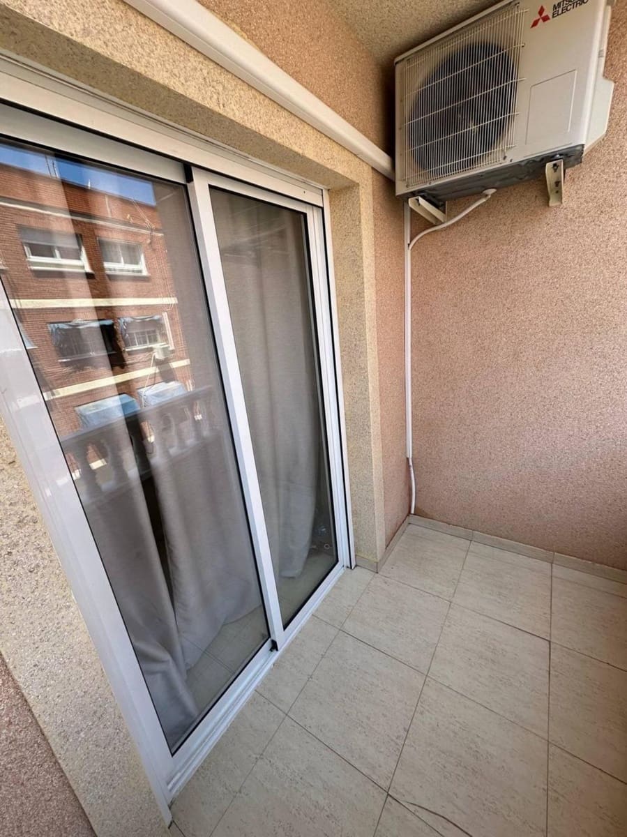 2 soverom Leilighet til salgs i Torrevieja - € 126 000 (Ref: 9954821)