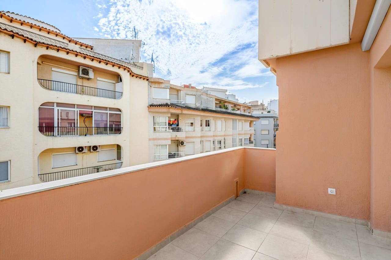 3 makuuhuone Huoneisto myytävänä paikassa Calpe / Calp - 385 000 € (Ref: 9955687)