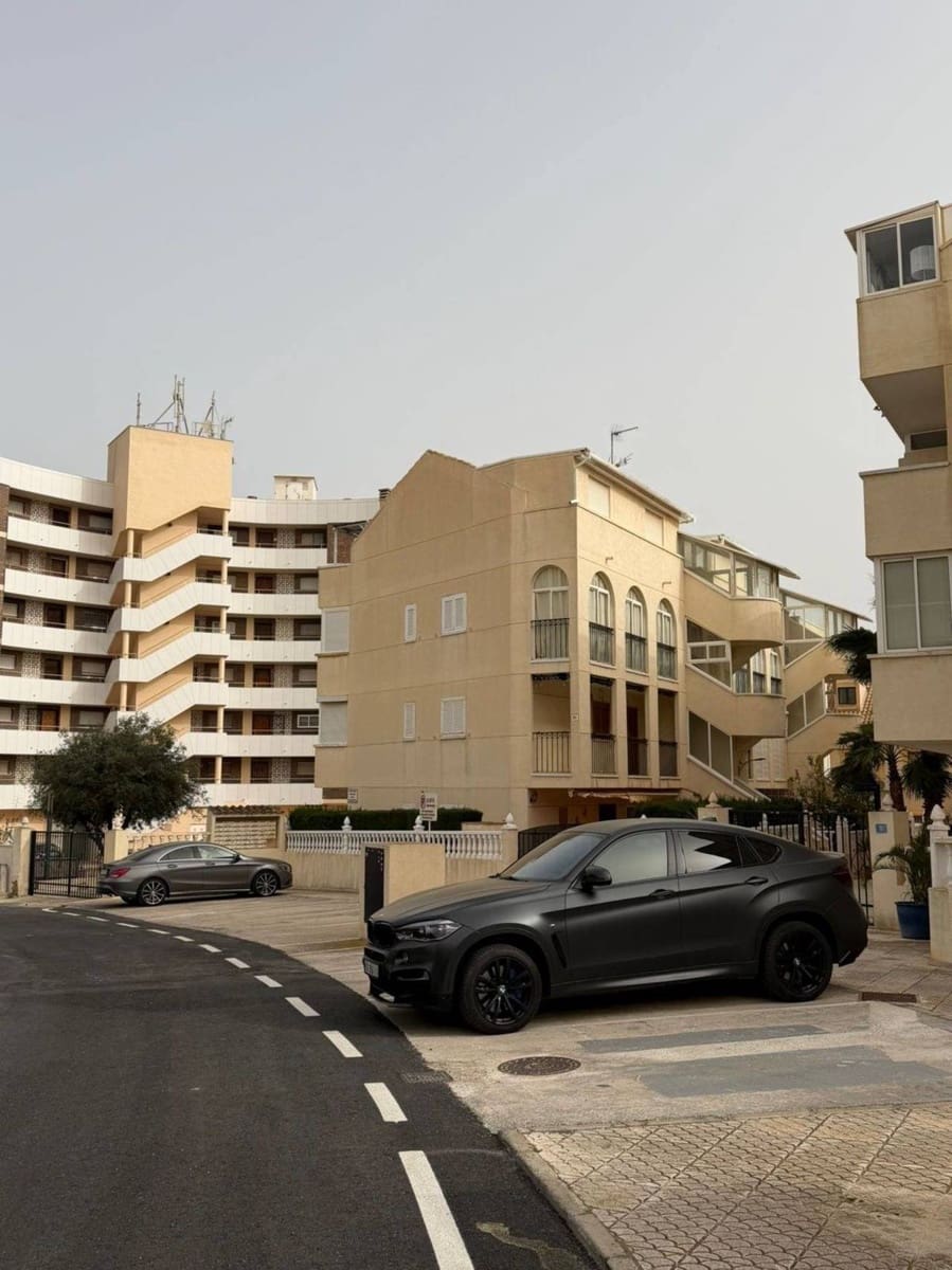 2 soveværelse Lejlighed til salg i Orihuela Costa - € 178.200 (Ref: 9962236)