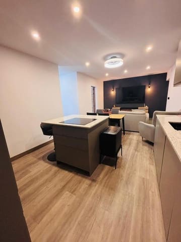 Casa de 4 habitaciones en San Miguel de Salinas en venta - 180.000 € (Ref: 9962237)