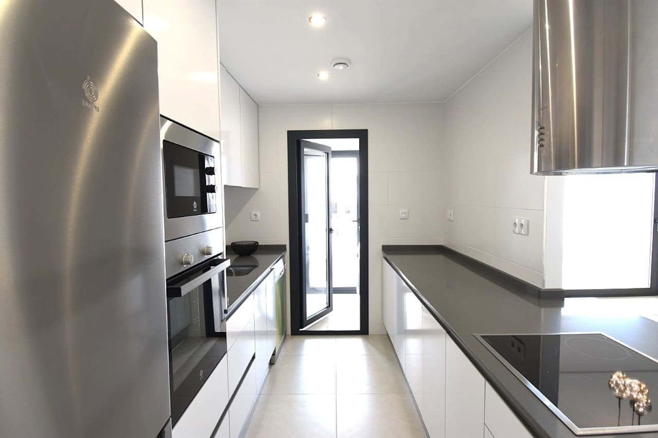 2 bedroom Apartment for sale in Villamartin - € 287,000 (Ref: 9962241)