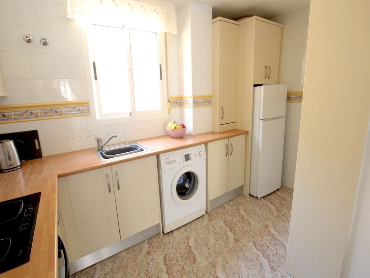 Apartamento de 2 habitaciones en Villamartin en venta con piscina - 145.000 € (Ref: 9964804)
