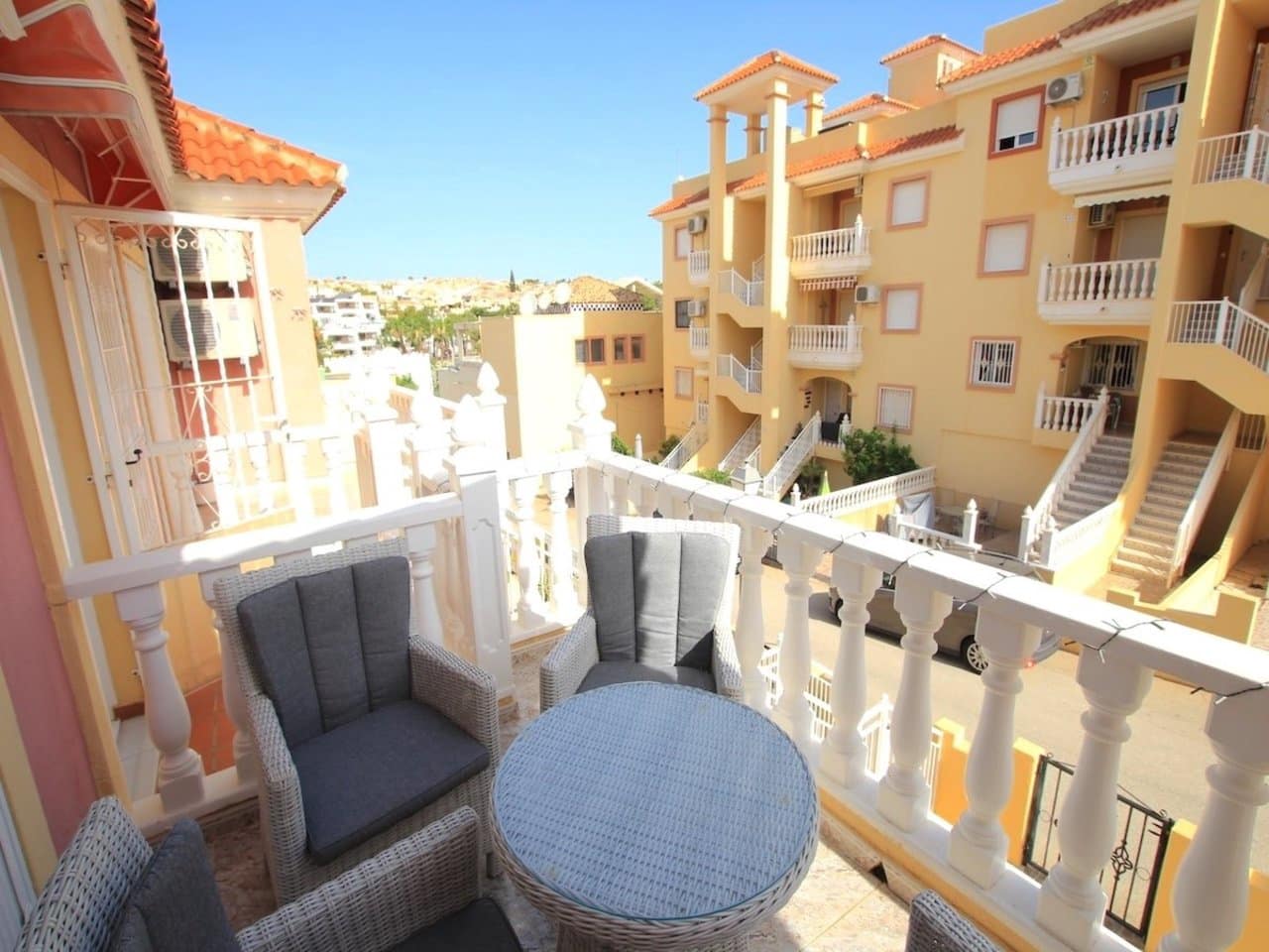 Apartamento de 2 habitaciones en Villamartin en venta con piscina - 145.000 € (Ref: 9964804)