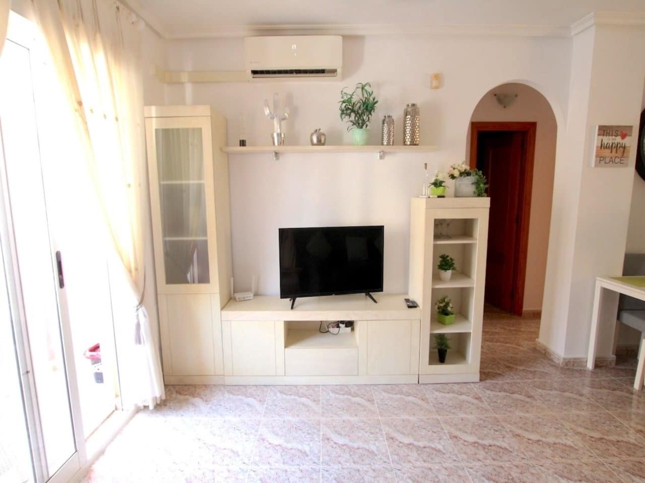 Apartamento de 2 habitaciones en Villamartin en venta con piscina - 145.000 € (Ref: 9964804)