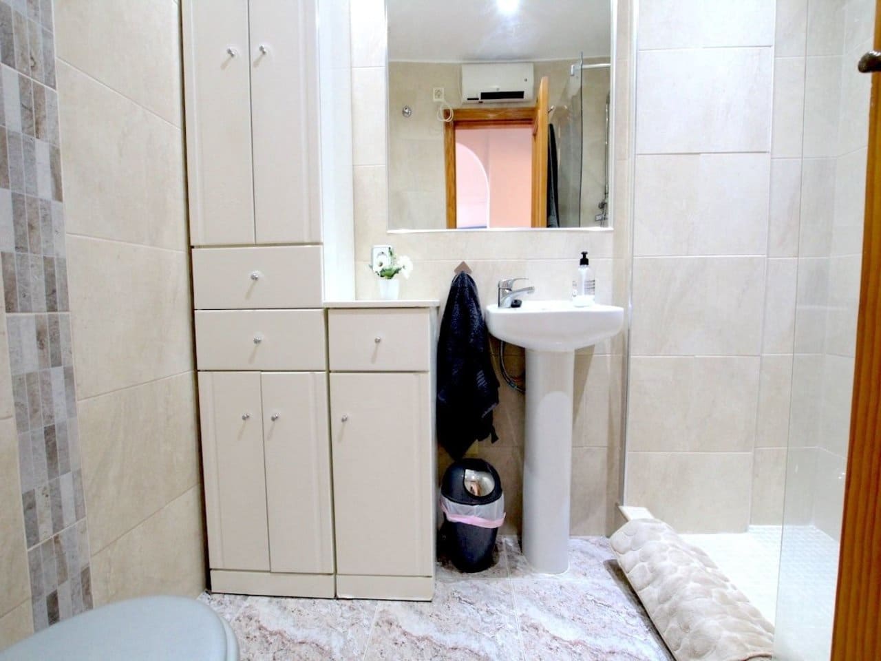 Apartamento de 2 habitaciones en Villamartin en venta con piscina - 145.000 € (Ref: 9964804)