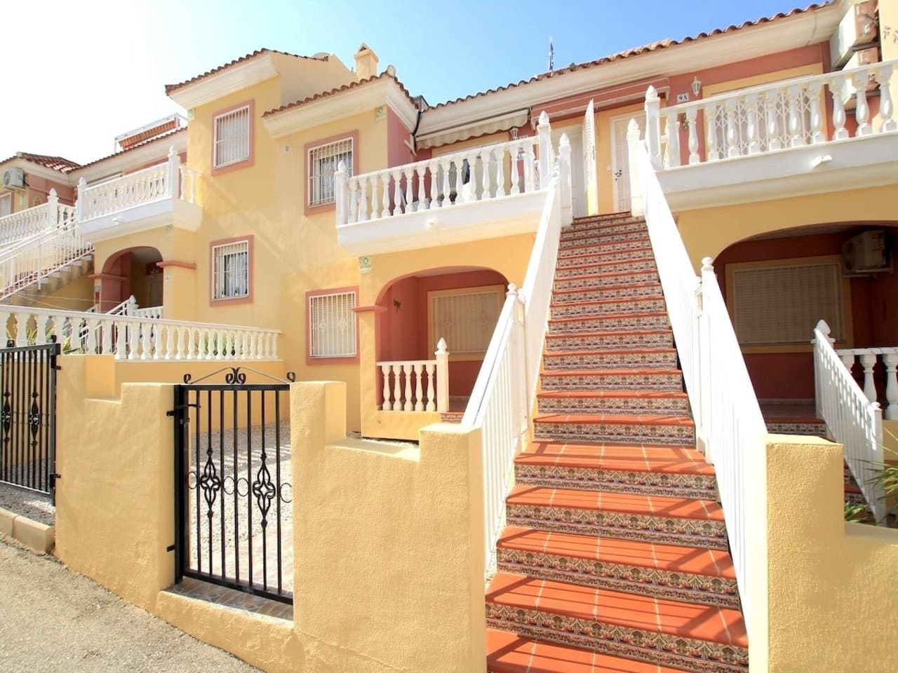 Apartamento de 2 habitaciones en Villamartin en venta con piscina - 145.000 € (Ref: 9964804)