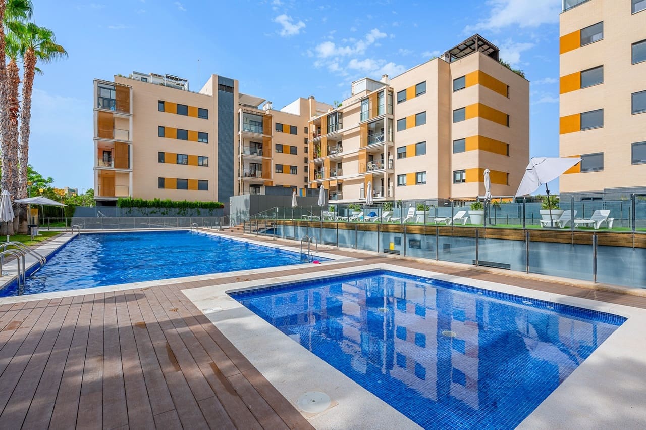 2 bedroom Apartment for sale in El Campello with pool garage - € 380,000 (Ref: 9964811)