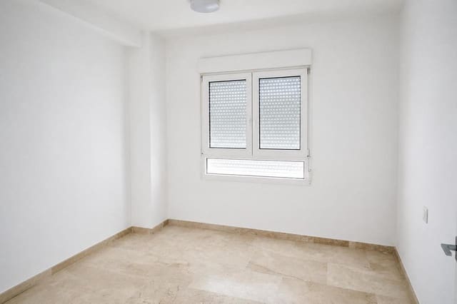 2 slaapkamer Appartement te koop in Dehesa de Campoamor, Orihuela - € 199.900 (Ref: 9968103)