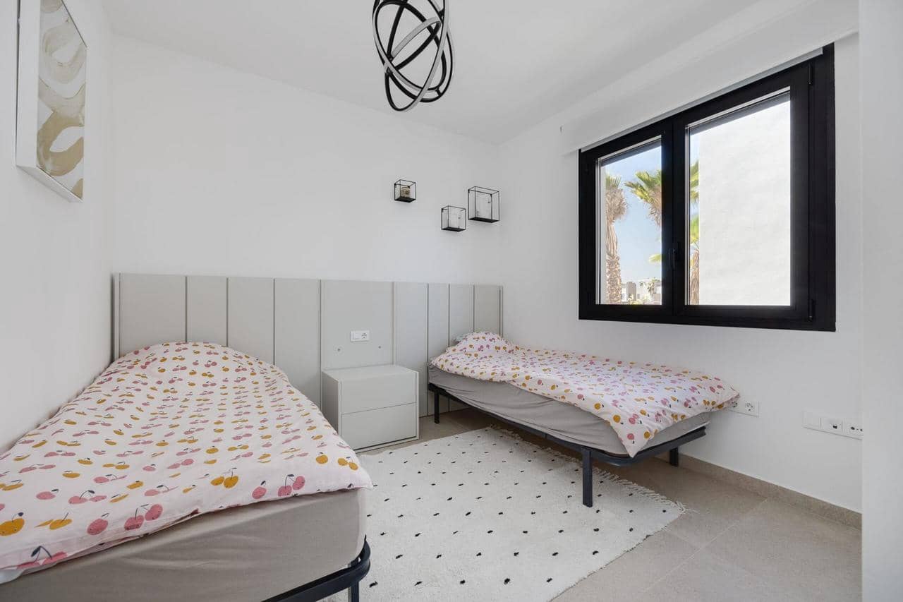 3 bedroom Villa for sale in Guardamar del Segura with pool garage - € 450,000 (Ref: 9968104)