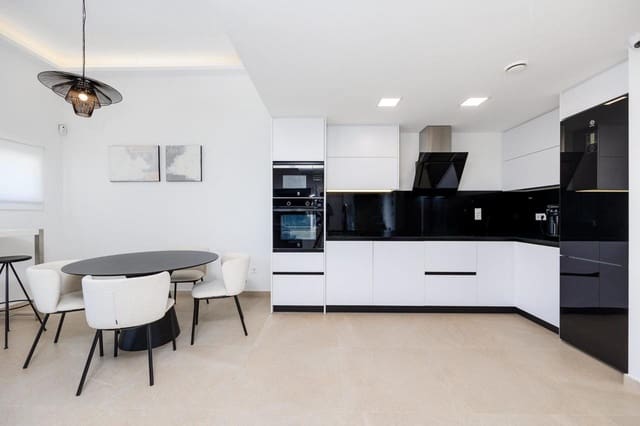 Chalet de 3 habitaciones en Zona Pueblo, Guardamar del Segura en venta con piscina garaje - 450.000 € (Ref: 9968104)