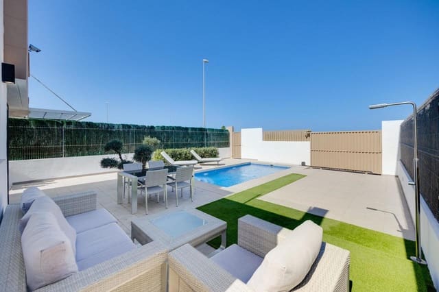 Chalet de 3 habitaciones en Zona Pueblo, Guardamar del Segura en venta con piscina garaje - 450.000 € (Ref: 9968104)
