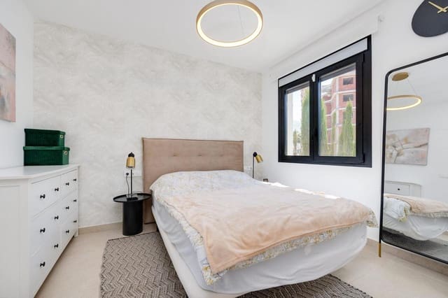 Chalet de 3 habitaciones en Zona Pueblo, Guardamar del Segura en venta con piscina garaje - 450.000 € (Ref: 9968104)