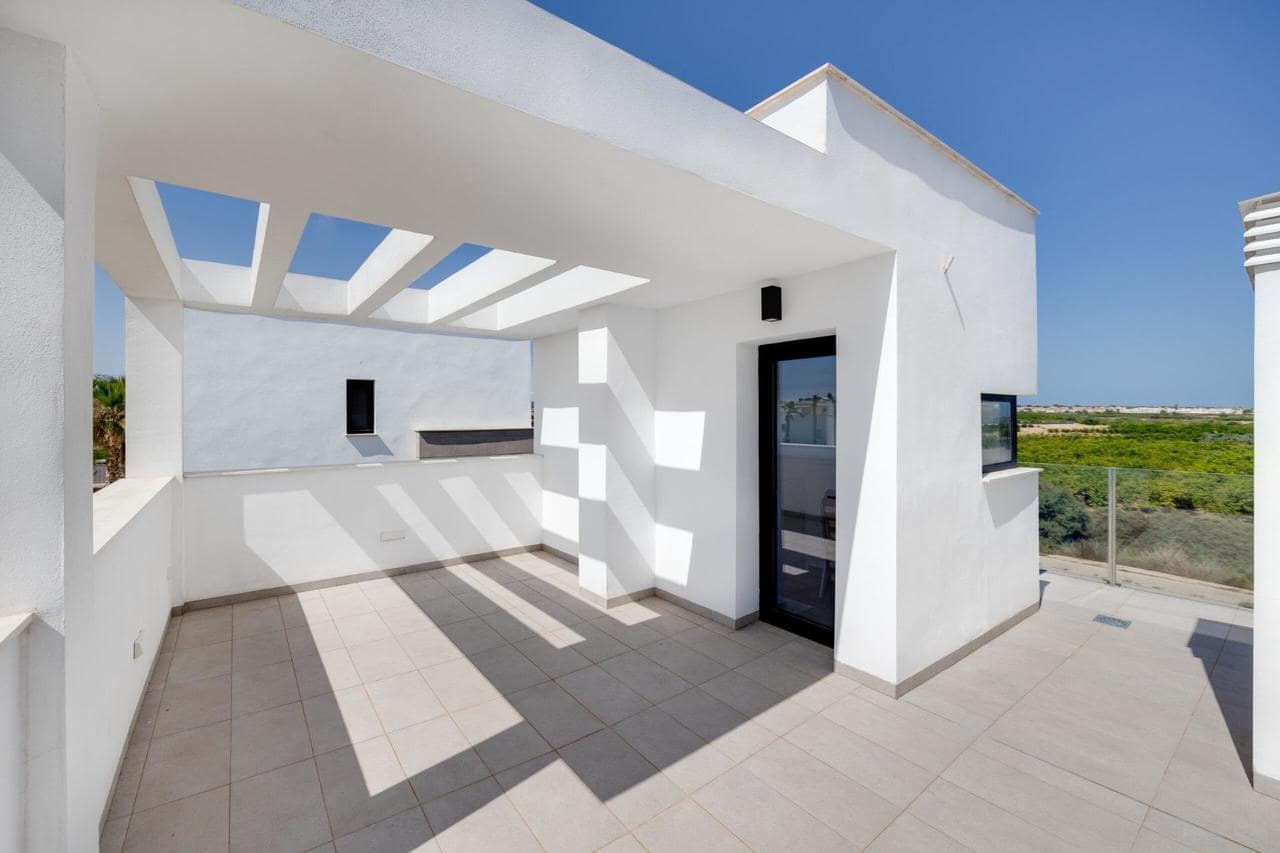 3 bedroom Villa for sale in Guardamar del Segura with pool garage - € 450,000 (Ref: 9968104)