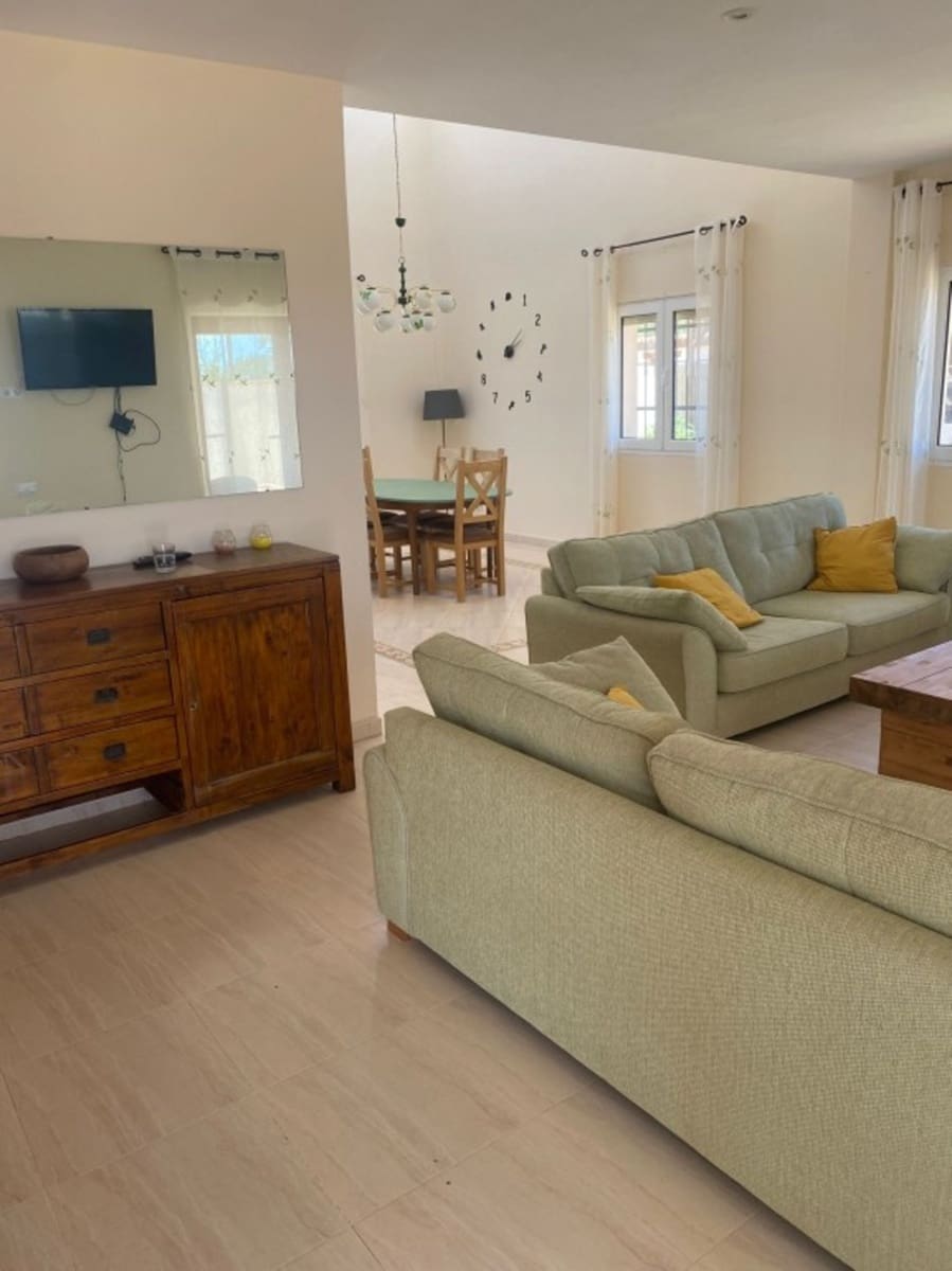 4 bedroom Villa for sale in Urcal with pool - € 440,000 (Ref: 9972927)