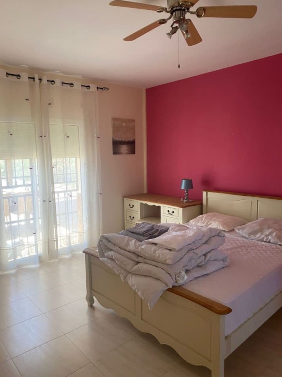 4 bedroom Villa for sale in Urcal with pool - € 440,000 (Ref: 9972927)