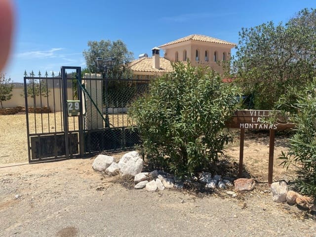 4 Zimmer Villa zu verkaufen in Urcal, Huércal-Overa mit Pool - 440.000 € (Ref: 9972927)