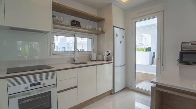 2 soveværelse Villa til salg i Ciudad Quesada, Rojales med swimmingpool - € 299.000 (Ref: 9972933)