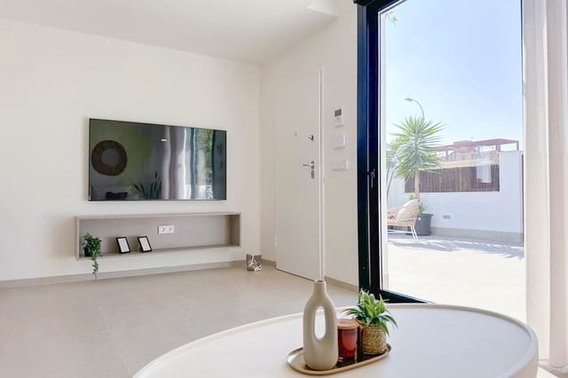 Chalet de 2 habitaciones en Santiago de la Ribera, San Javier en venta con piscina garaje - 499.000 € (Ref: 9972935)